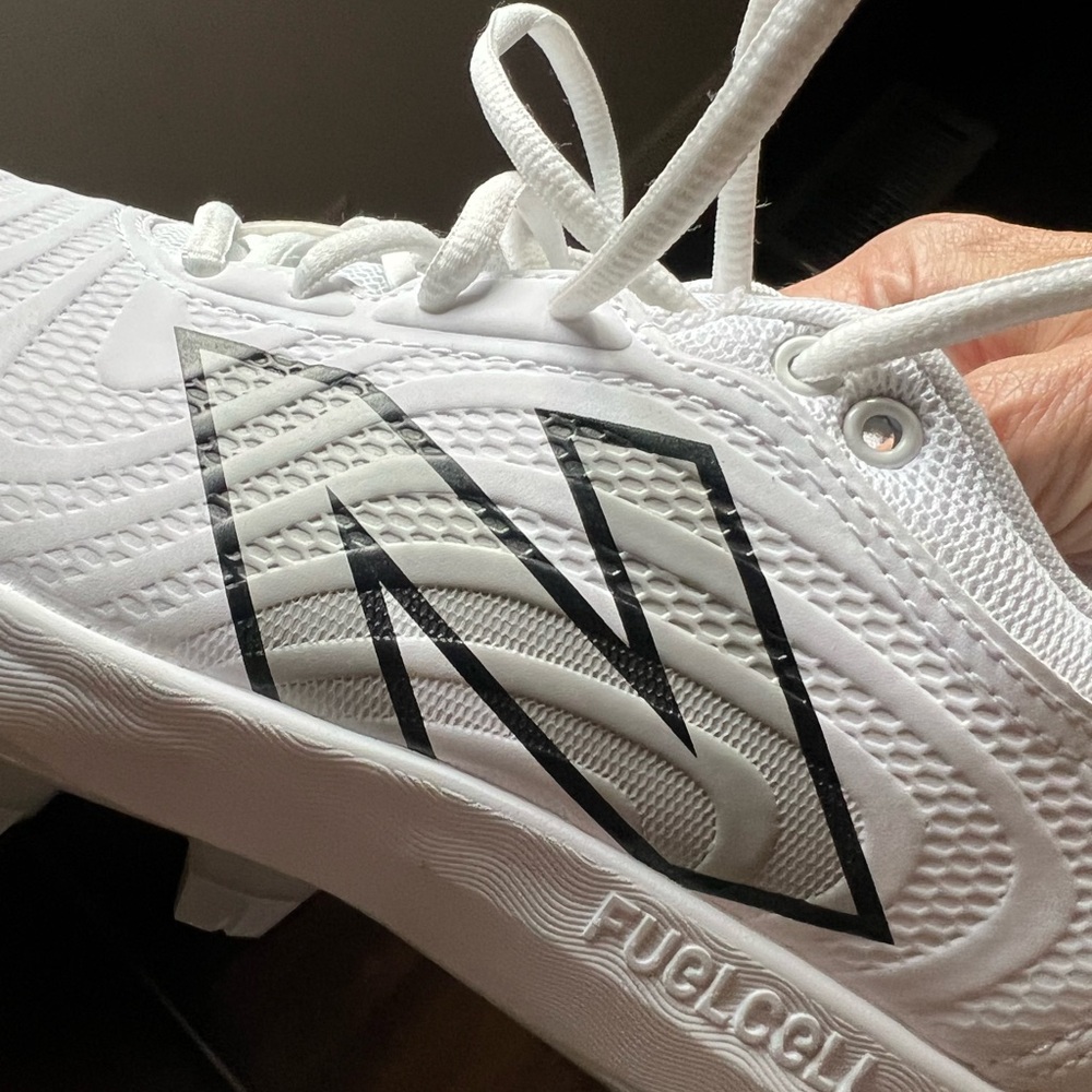 New Balance Softball Baseball molded cleats W8 or M6.5 - Picture 5 of 7